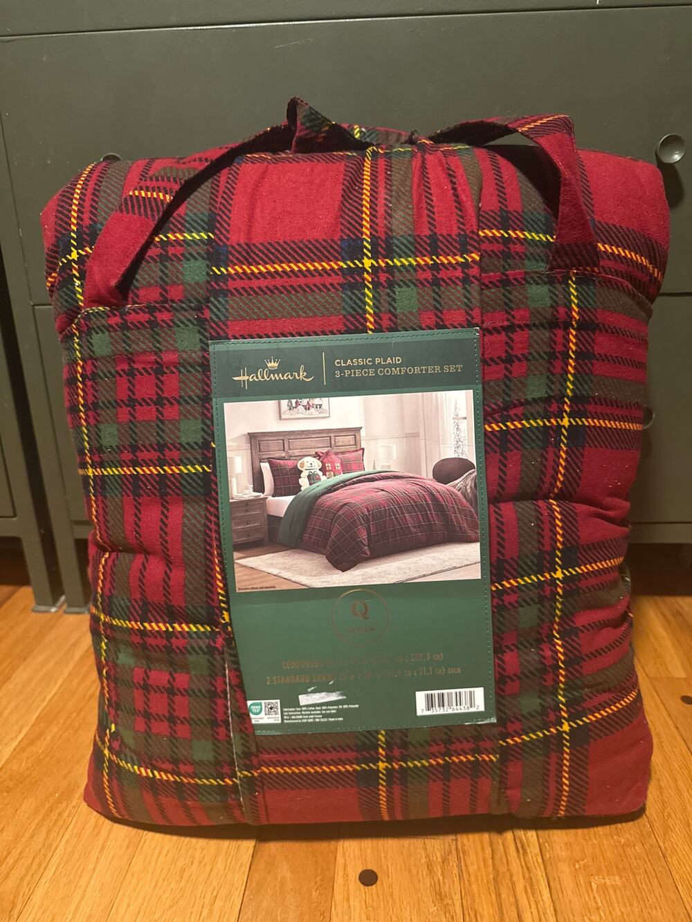 NEW Hallmark Classic Plaid QUEEN Flannel 3-piece Comforter Set Christmas